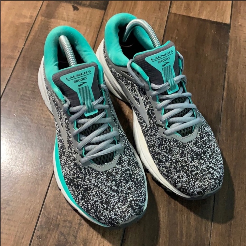 Women’s Brooks Launch 5 Sneakers